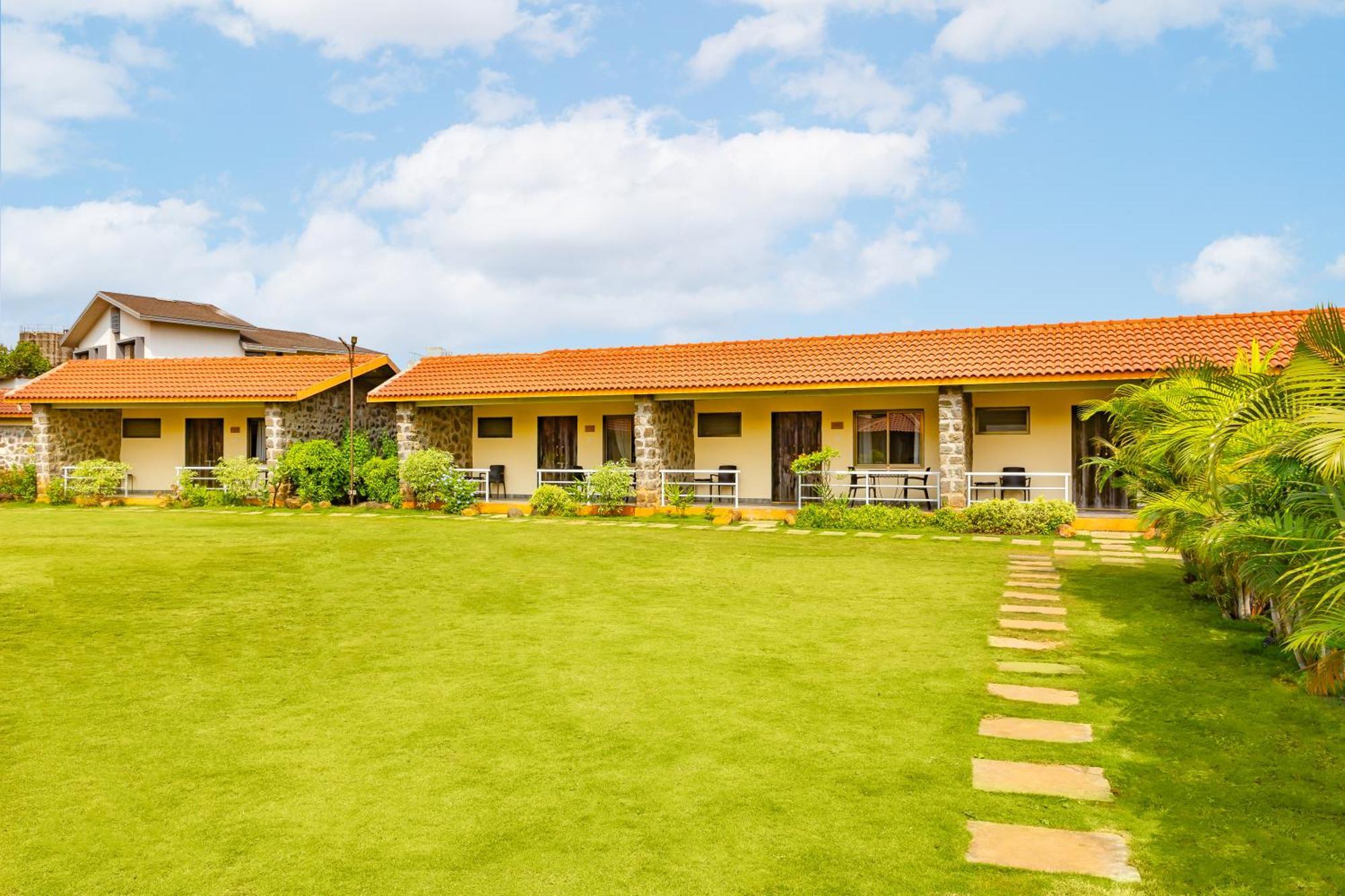 Casa Amora Lonavala Buitenkant foto