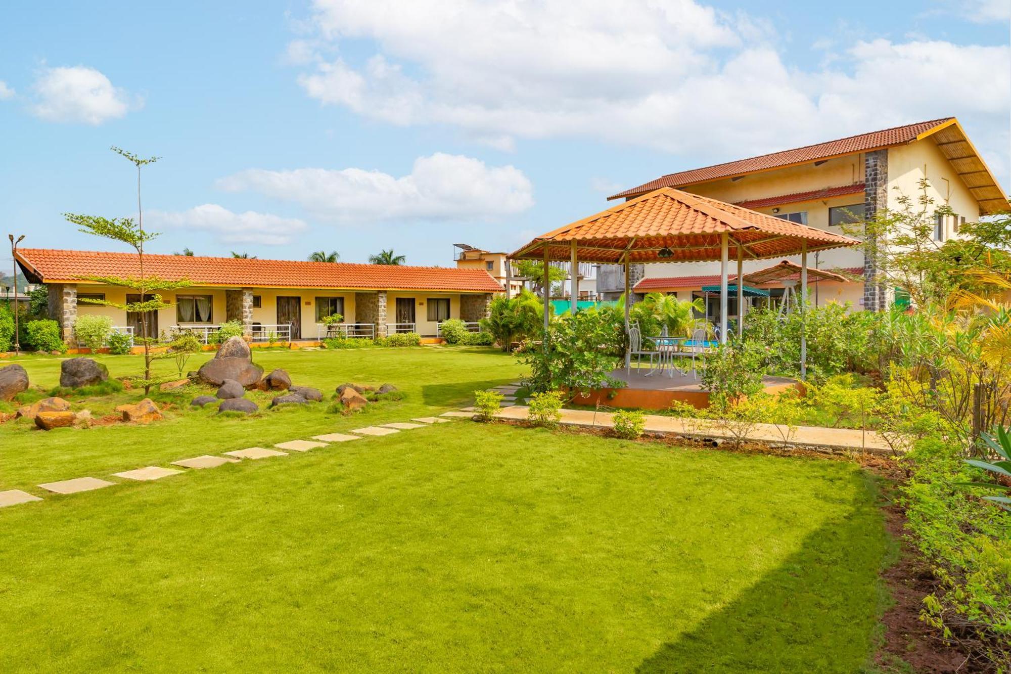 Casa Amora Lonavala Buitenkant foto